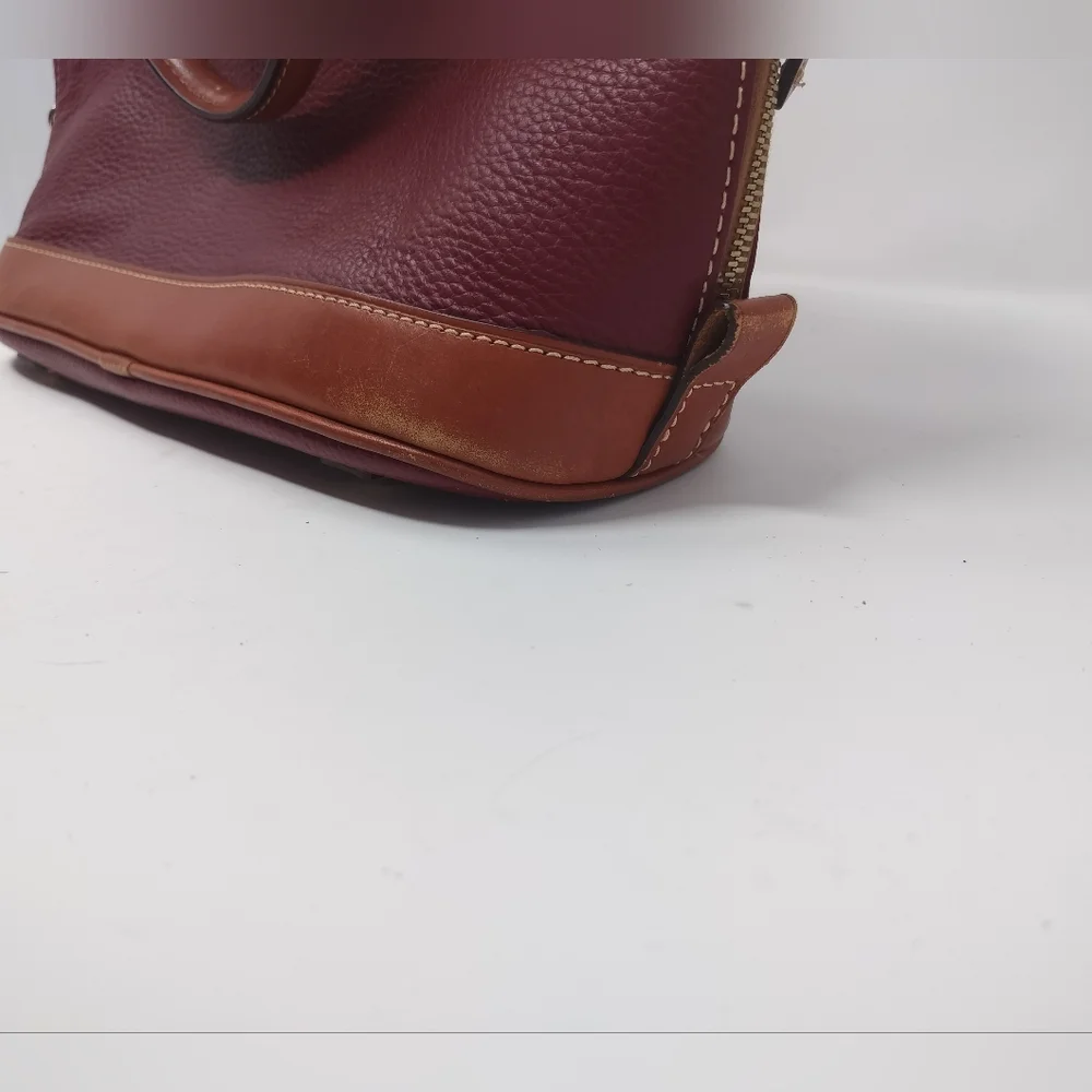 Dooney & Bourke Pebble Grain Zip Zip Satchel Bordeaux in great condition - Picture 9 of 16